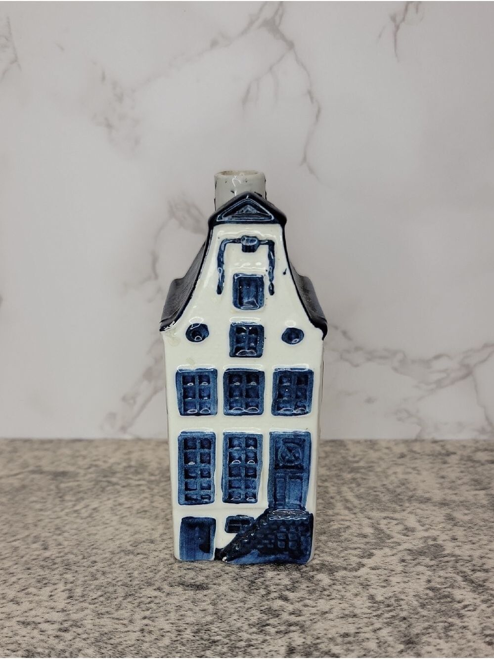 Vintage KLM delft blue rynbende distillery #9 Empty Miniature Dutch House bottle